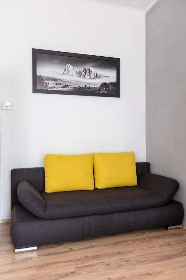 Sunny Renovated Apartment Close To Downtown Vienna Exterior photo